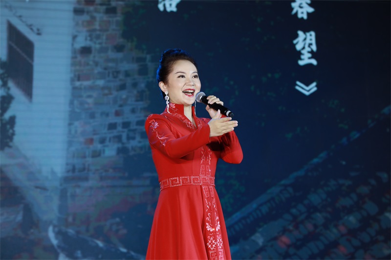 陈丽宇.JPG