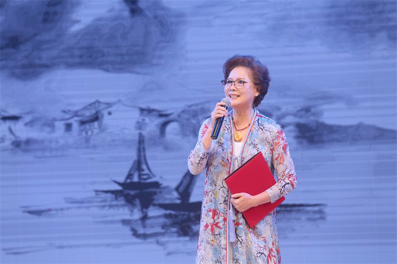 1632736147390442.jpg 杨青.JPG