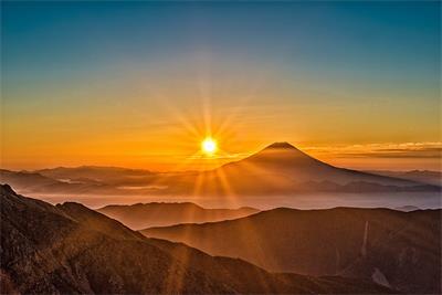 fb747bf25b156f97c1d3b9463ac60a5e_sun-mt-fuji-japan-landscape-preview.jpg